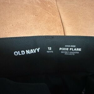 Old Navy Dark Green Pixie Flare Pants